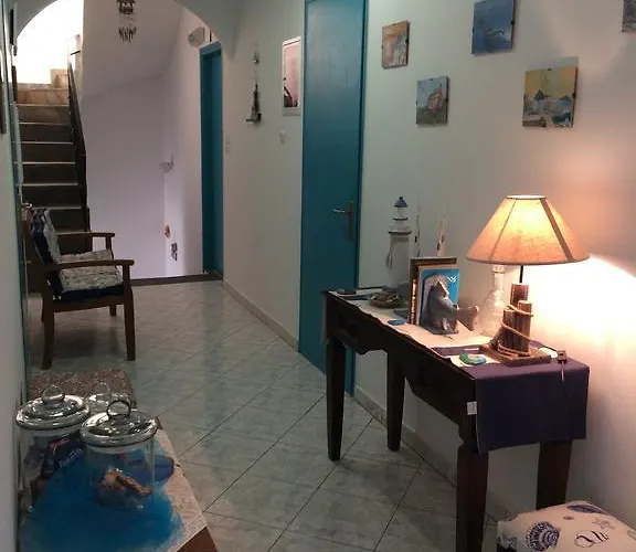 Dora アパート パロス島