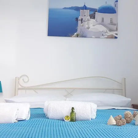 Dora Parikia (Paros)